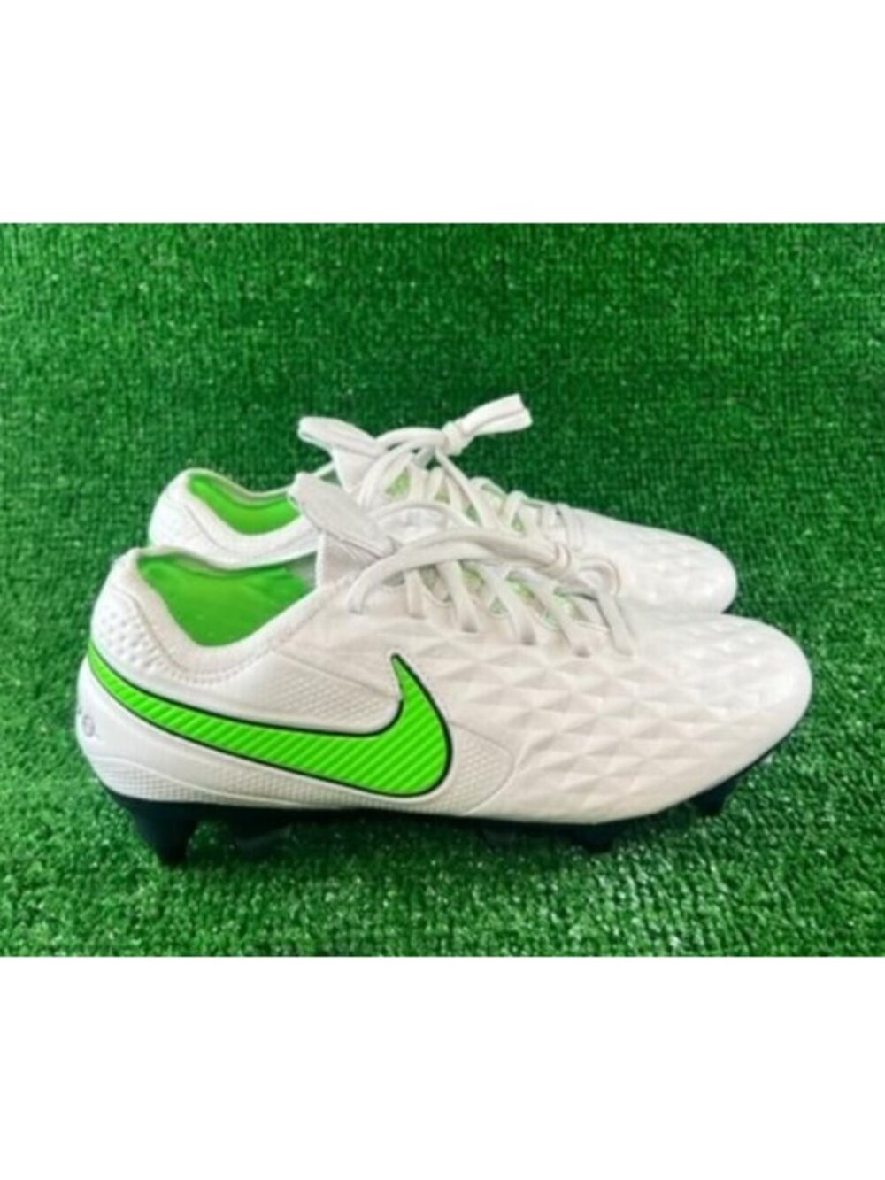 Nike Tiempo Legend 8 Elite SG-PRO AC White/Green Soccer Cleat AT5900-030 Sz 4